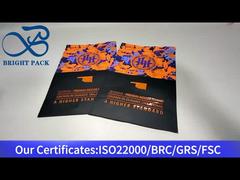 투명한 창이 있는 주황색 스탠드업 파우치