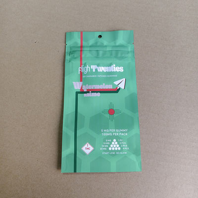 프리미엄 세 봉인 포장 봉지. 공기 밀착, 수분 방지 및 맞춤형 크기. 식품용 식품, 간식 및 대용품.